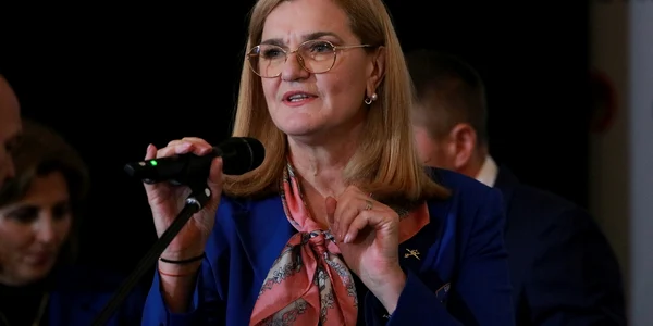 Elisabeta Lipa, Sportpictures jpg