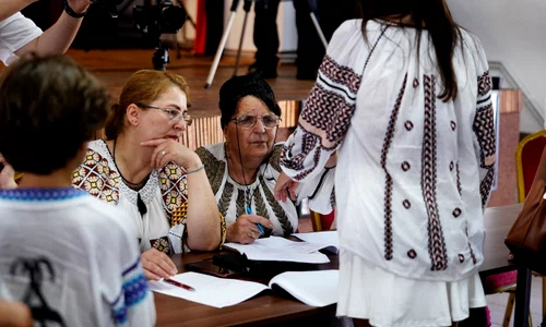 olga filip (dreapta) la sarbatoarea iilor 2026 foto ionelia nuca JPG