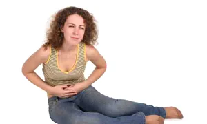 femeie durere menstruatie constipatie balonare stomac foto1 tifetz 230 inalt preview jpeg