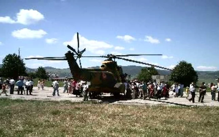 Bacău: Aviatorii militari sărbătoresc Ziua Forțelor Aeriene Române