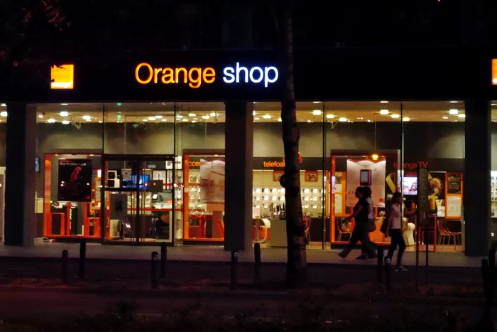 Orange ia o decizie importantă: fără roaming. FOTO Răzvan Băltăreţu/Adevărul
