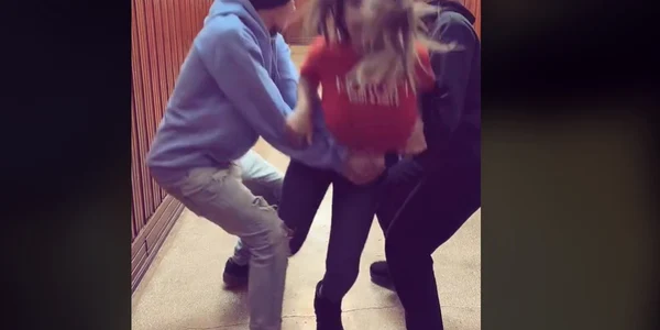 Provocarea Superman Foto Captura video TikTok jpg