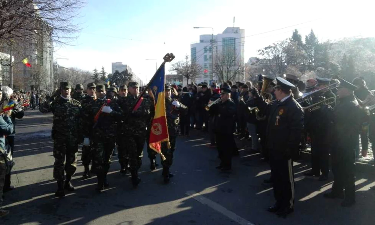 Parada militară, cel mai aşteptat moment FOTO: Alina Mitran