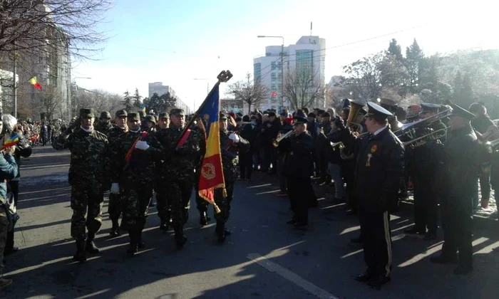 Parada militară, cel mai aşteptat moment FOTO: Alina Mitran