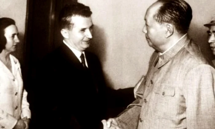 Un ceas de politeţuri cu Mao = ştergerea unui mileniu din vrajba chino rusă jpeg