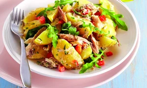 salata de cartofi noi cu ton jpeg