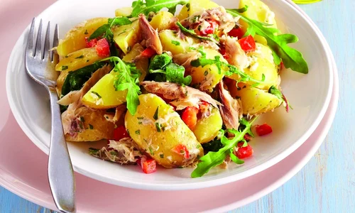 salata de cartofi noi cu ton jpeg