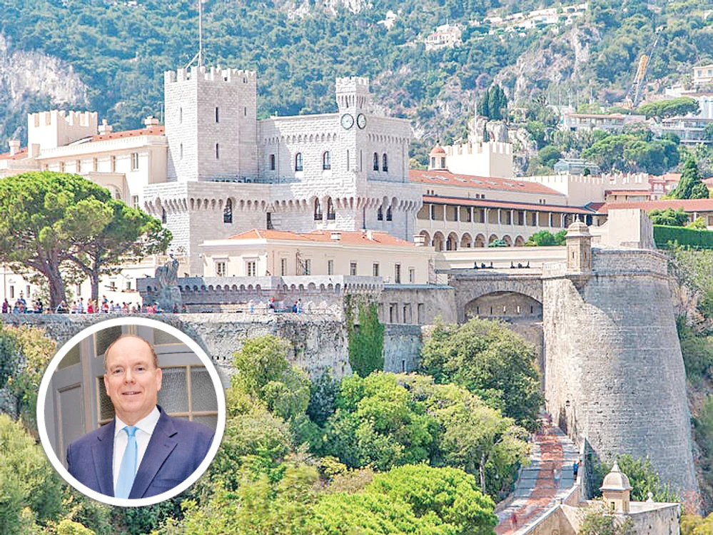 Prinţul Albert de Monaco s-a izolat într-o aripă a Palatului Regal, după ce s-a îmbolnăvit de COVID-19