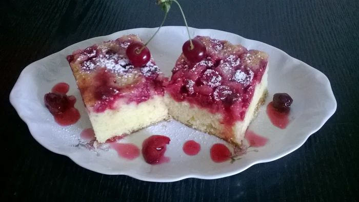 Prăjitură cu vișine