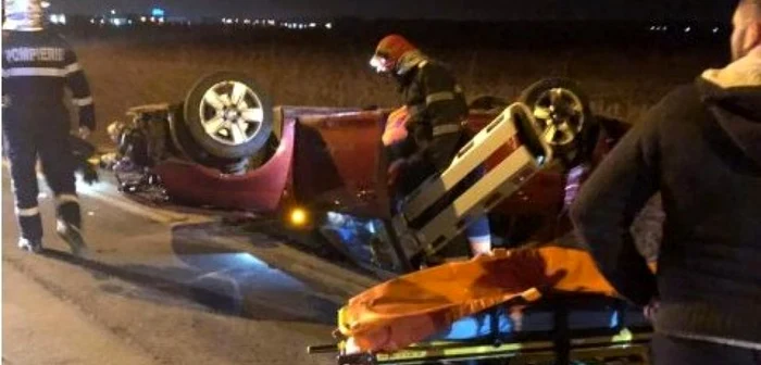 La faţa locului au ajuns mai multe echipaje de descarcerare FOTO pressalert.ro