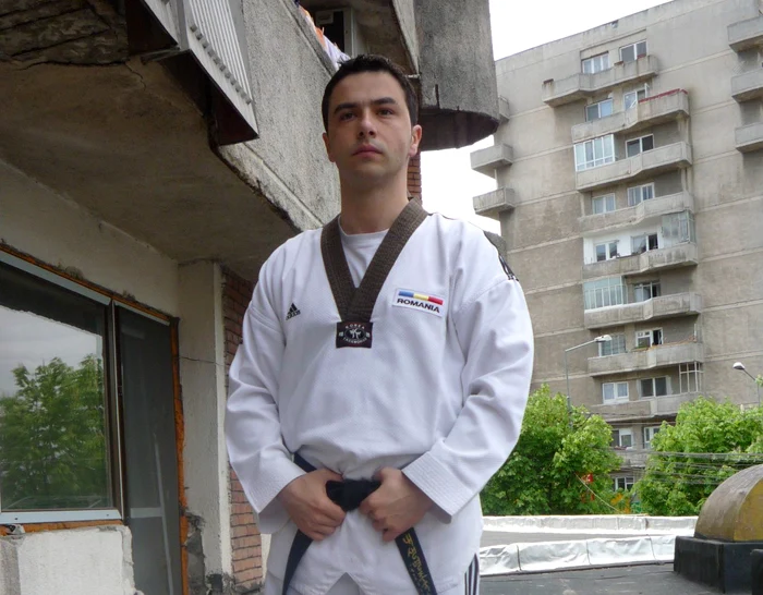 Adrian Dochioiu are centura neagră