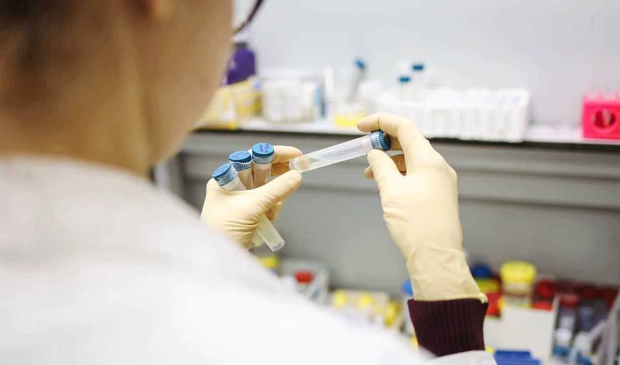 Rusia estimează că va produce un vaccin împotriva COVID-19 până la sfârșitul anului