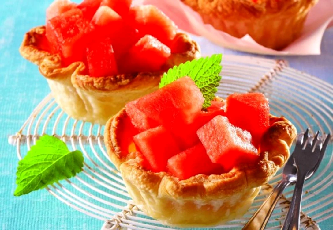 
    O rețetă de tarte răcoroase și bune de să te lingi pe degete.clickpoftabuna.ro  