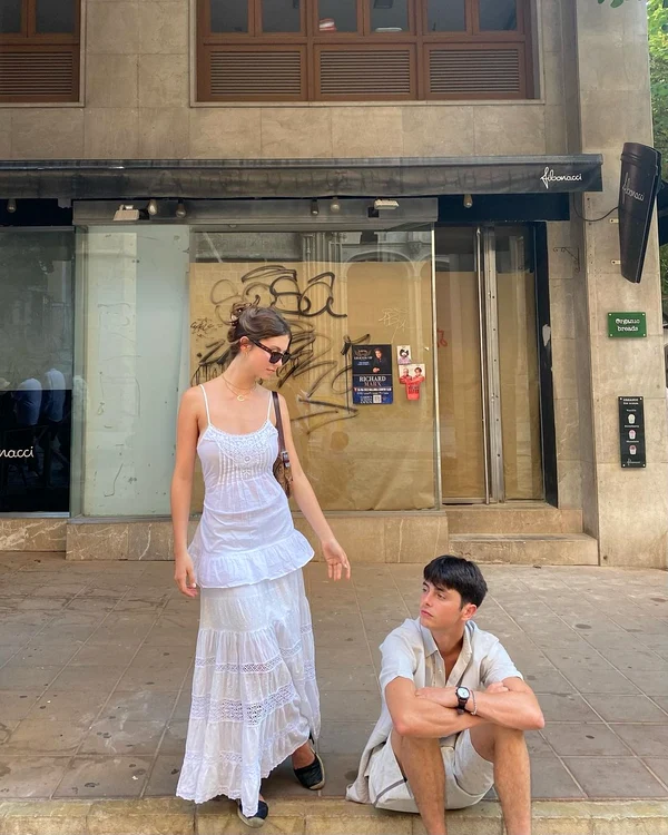 Carys Douglas a împlinit 21 de ani, Foto Instagram (13) jpg