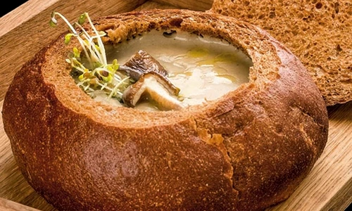 supa de ciuperci in paine jpg