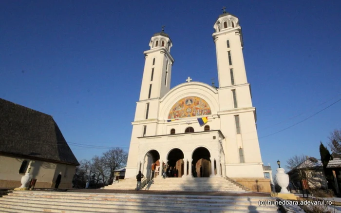 Catedrala din Ghelari. FOTO: Daniel Guţă. ADEVĂRUL.