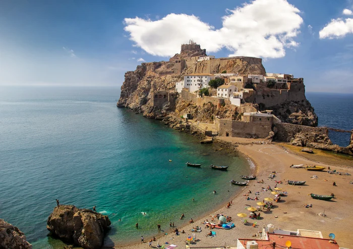 Peñón de Vélez de la Gomera, granița care aparține Spaniei din 1564