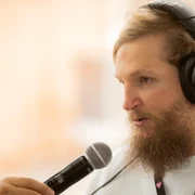 13 mihai nesu la radio zu orasul faptelor bune oradea 2019 4 jpg jpeg