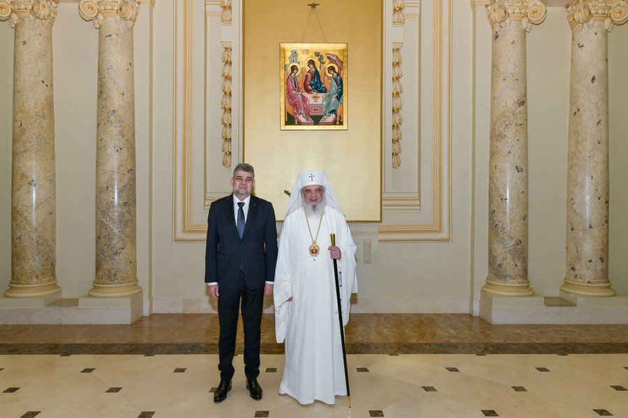 Ciolacu, întâlnire cu Patriarhul Daniel: prilej de reafirmare a importanței consolidării parteneriatului cu Biserica