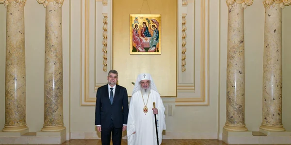 premierul Marcel Ciolacu cu Preafericitul Părinte Patriarh Daniel jpg