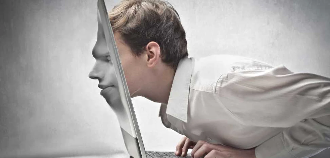 "Generaţia Facebook" a ajuns temă de dezbatere naţională. FOTO: Shutterstock.