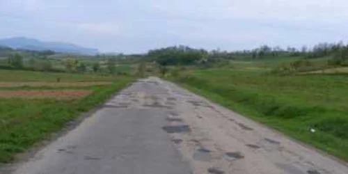 Reşiţa: Drumul spre Vama Naidăş este reabilitat