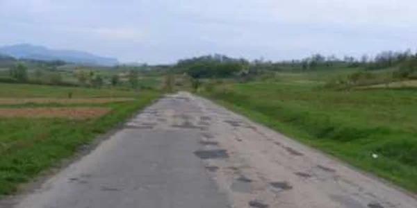 Reşiţa: Drumul spre Vama Naidăş este reabilitat