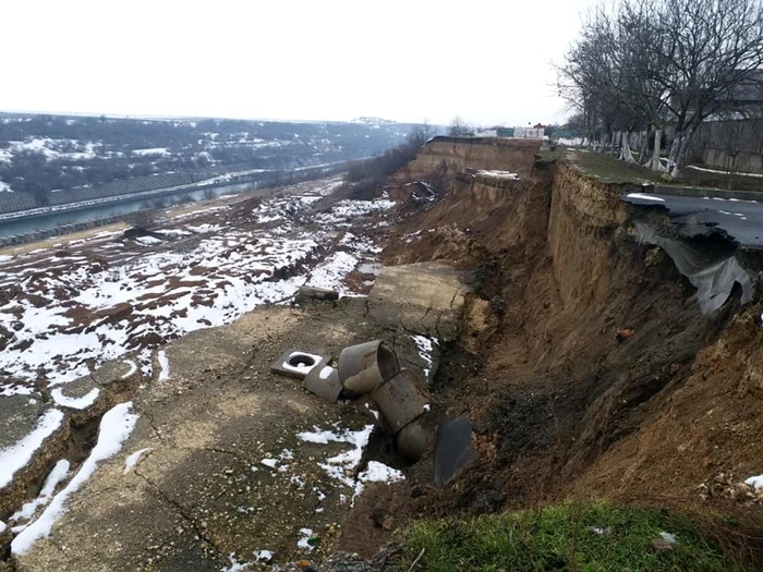 Mal prăbuşit în comuna Cumpăna Foto Remus Negoi