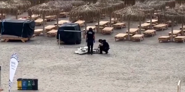 Alertă în Olimp: O posibilă dronă a fost găsită pe plajă. Obiectivul a fost detonat de geniști