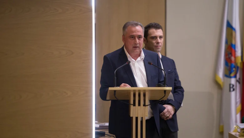 Șeful Vămilor, Mihai Savin, reținut de DNA într-un dosar de fals și uz de fals. Alți doi funcționari din Galați, implicați în dosar