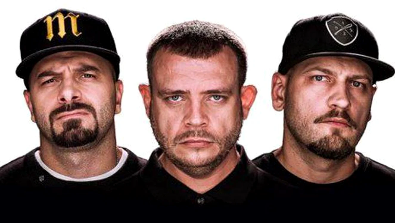 
    Tataee face muzică în Spaniafoto: arhivă  