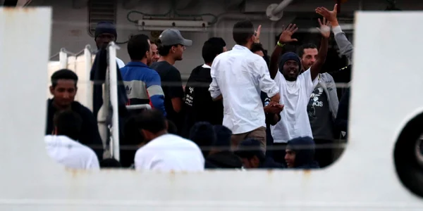 migranti nava salvare trapani italia 12 iulie 2018 foto epa efe