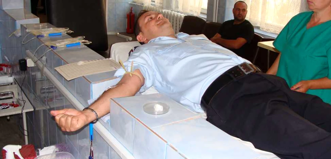 Gheorghe Pecingine a donat sânge pentru prima dată în viaţă 