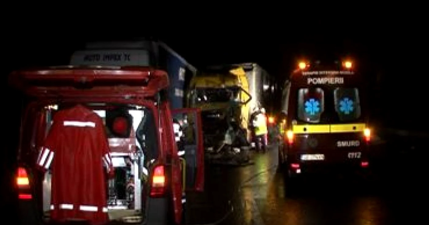 Sibiu: Un minor s-a aruncat pe şinele de tren de la opt metri înălţime