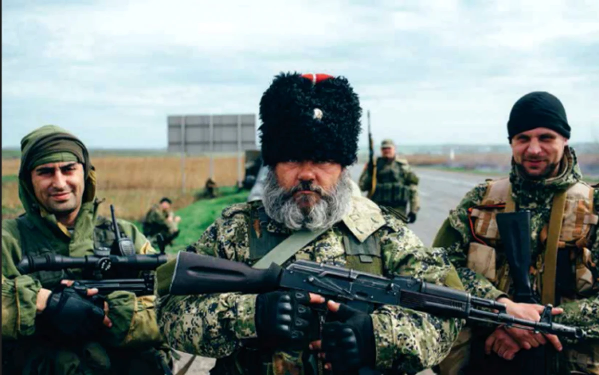 Aleksandr Mojaev (alias „Babai”) şi combatanţii Republicii Populare Doneţk