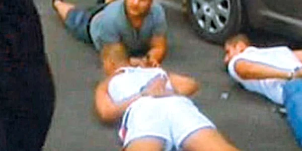 Răfuieli cu pistoale şi topoare în stradă