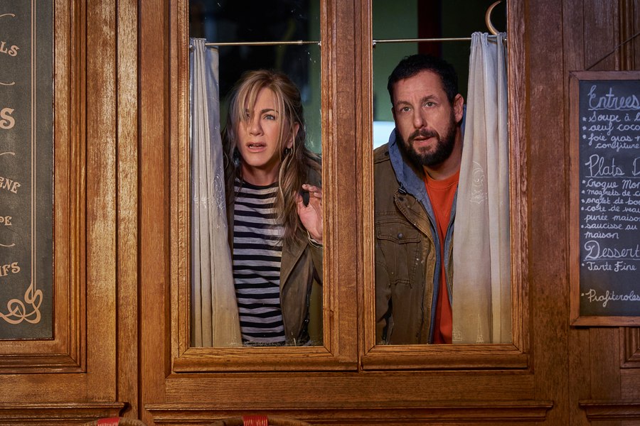 „Murder Mystery 2“ : Cum se poate transforma o petrecere într-o aventură periculoasă și amuzantă 