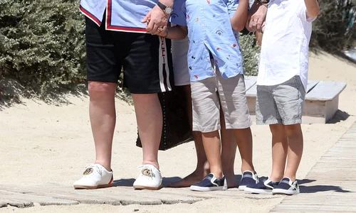 copii elton john hepta 3037414 jpg jpeg