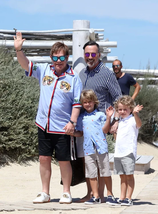 copii elton john hepta 3037414 jpg jpeg