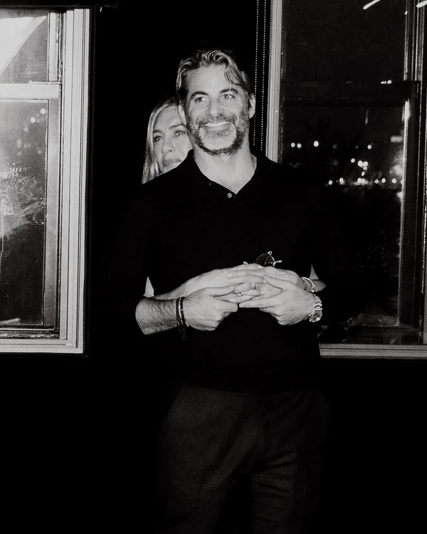 jennifer aniston jim curtis instagram 3 jpg