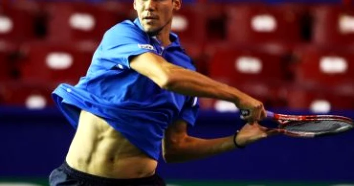 TENIS: Victor Hănescu a fost eliminat în doar două ore la Paris
