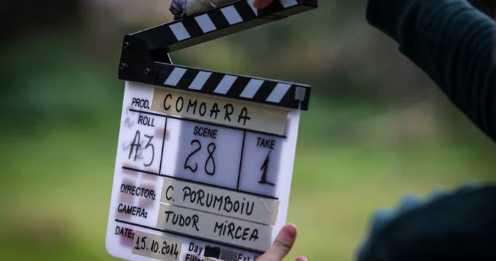 Cadru din timpul filmărilor la "Comoara", filmul lui Corneliu Porumboiu care va fi proiectta la New York
