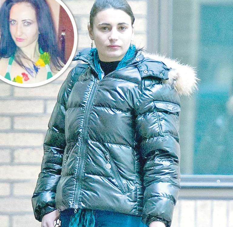 Maria Badea (foto mare) va sta 18 luni după gratii, pentru că i-a spart nasul colegei sale, Gina Ciobotaru