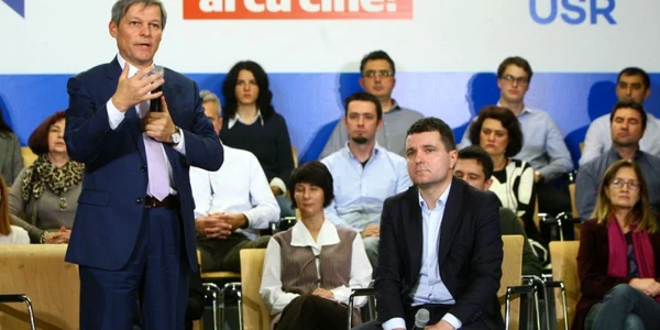 Dacian Ciolos si Nicusor Dan FOTO David Muntean