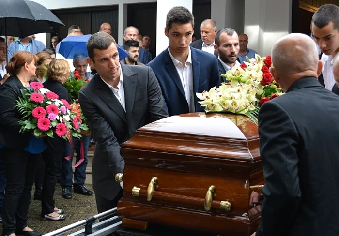 Uzeir Srna era grav bolnav