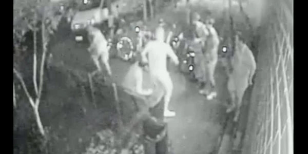studenti amenintati cu pistolul camin unatc 
