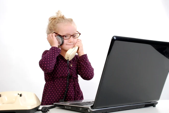 
    Horoscop zilnic 15 decembrie: Nativii din Rac primesc oferte de joburi suplimentareFoto: Hepta  