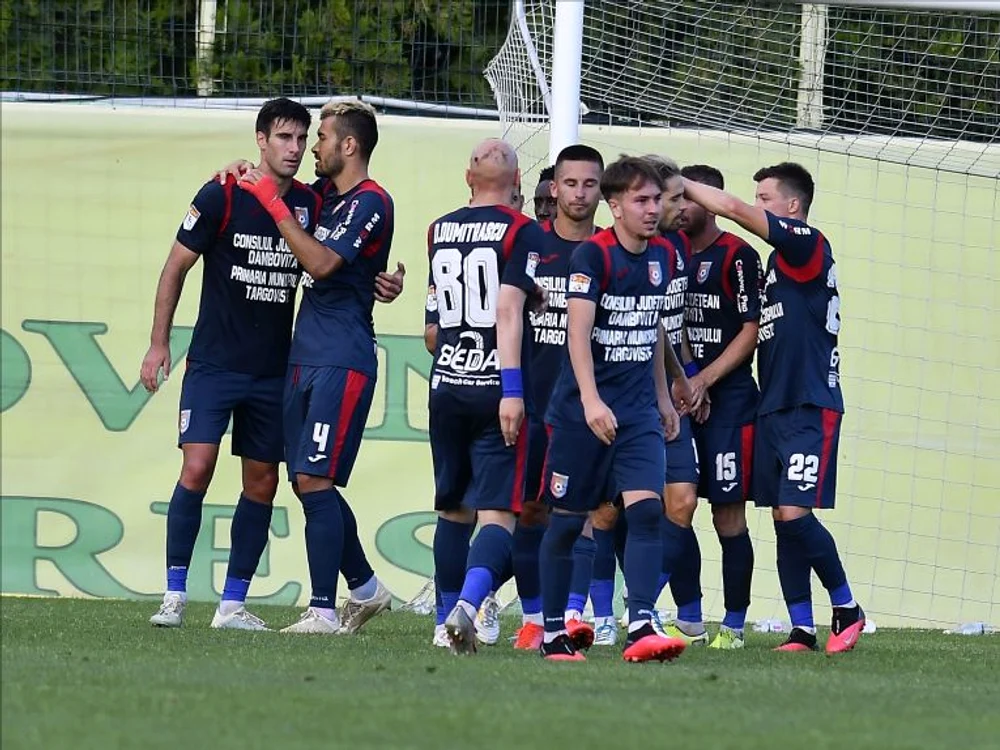 
    Chindia Târgoviște va juca în Liga 1 și în sezonul următorFOTO: Sportpictures.eu  