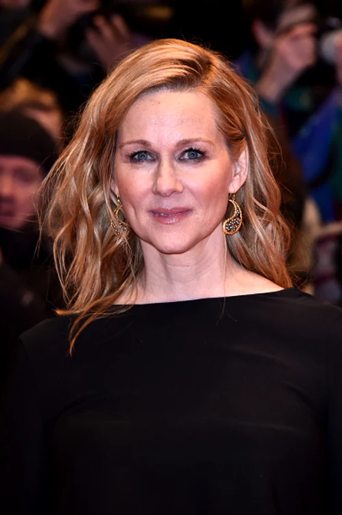 Laura Linney