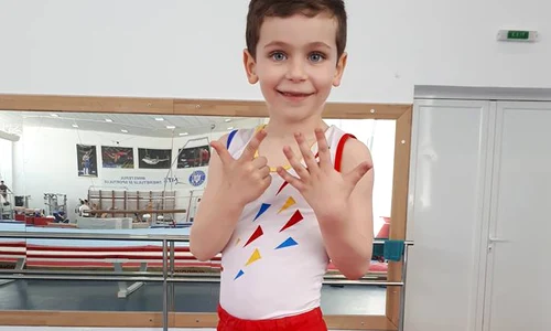 fiul lui Marius Urzica Alexandru Urzica gimnastica (14) jpeg